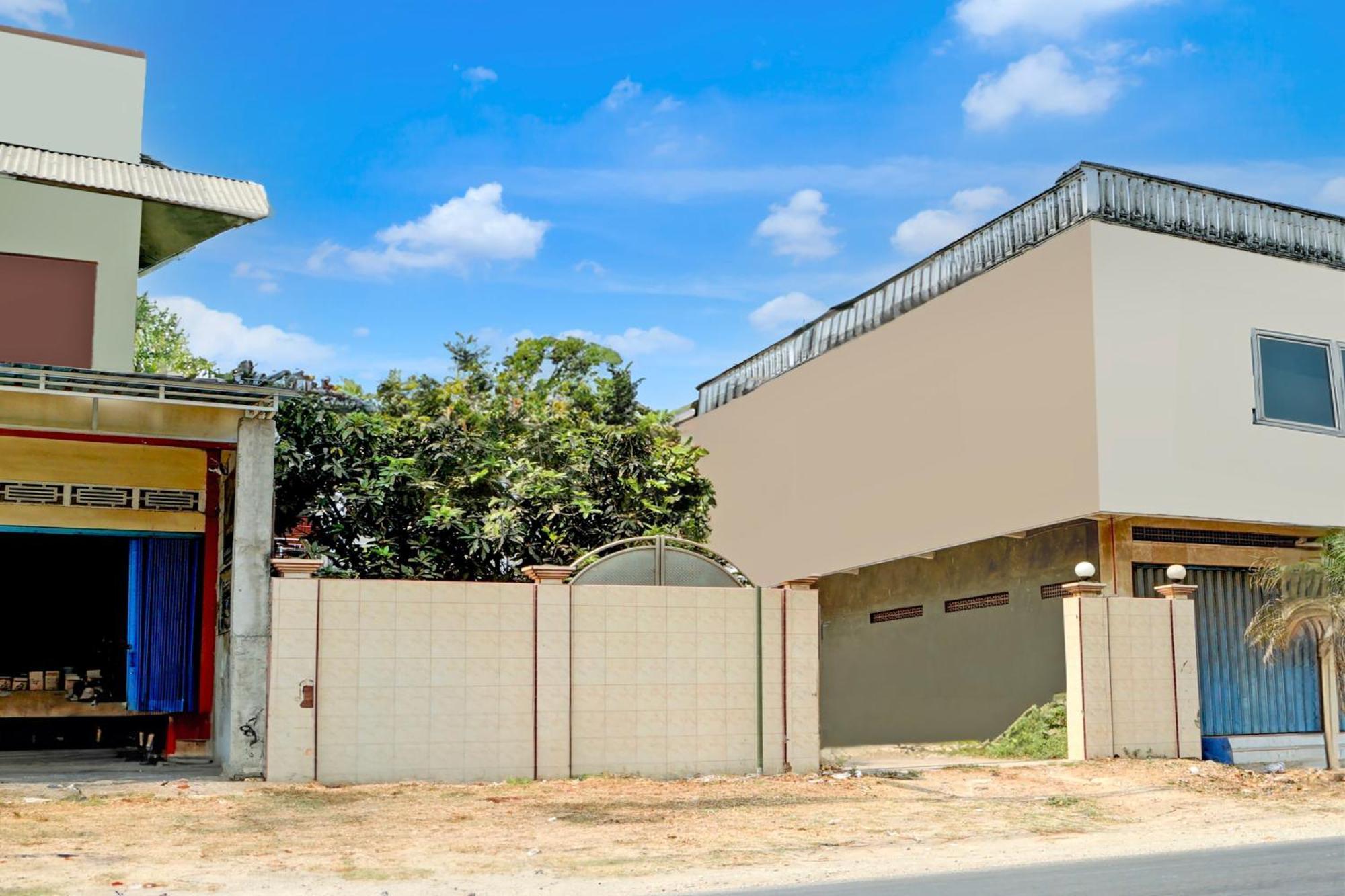 Oyo Life 93083 Nova Jaya 3 Homestay Syariah Lamongan Exterior photo